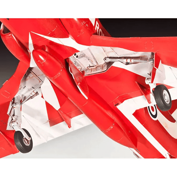 ماکت هواپیما Revell مدل BAe Hawk T1 Red Arrow — تصویر ۳