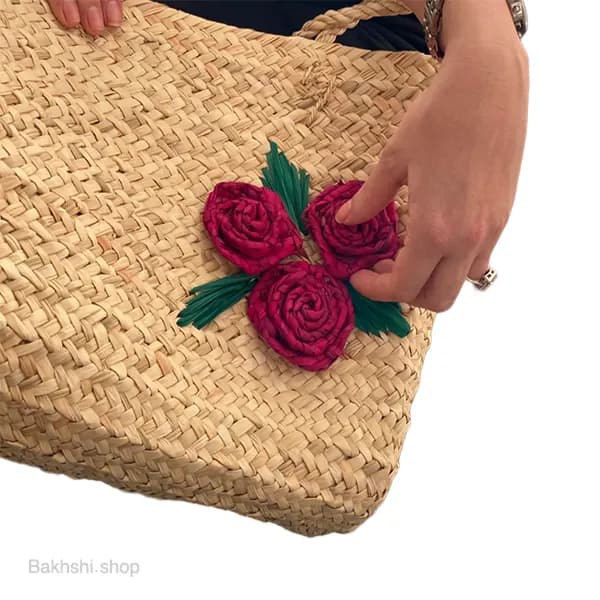 زنبیل طرح سه گل حصیری — تصویر ۲