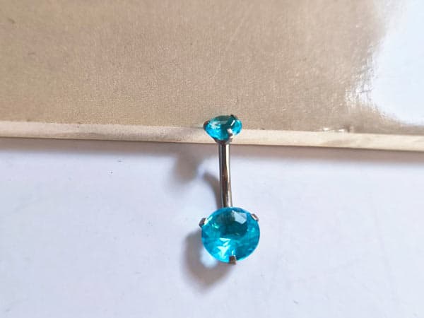 پیرسینگ ناف نقره ای با نگین فیروزه ای — تصویر ۴
