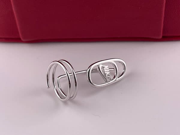 انگشتر مینیمال نایکی نقره ای — تصویر ۲