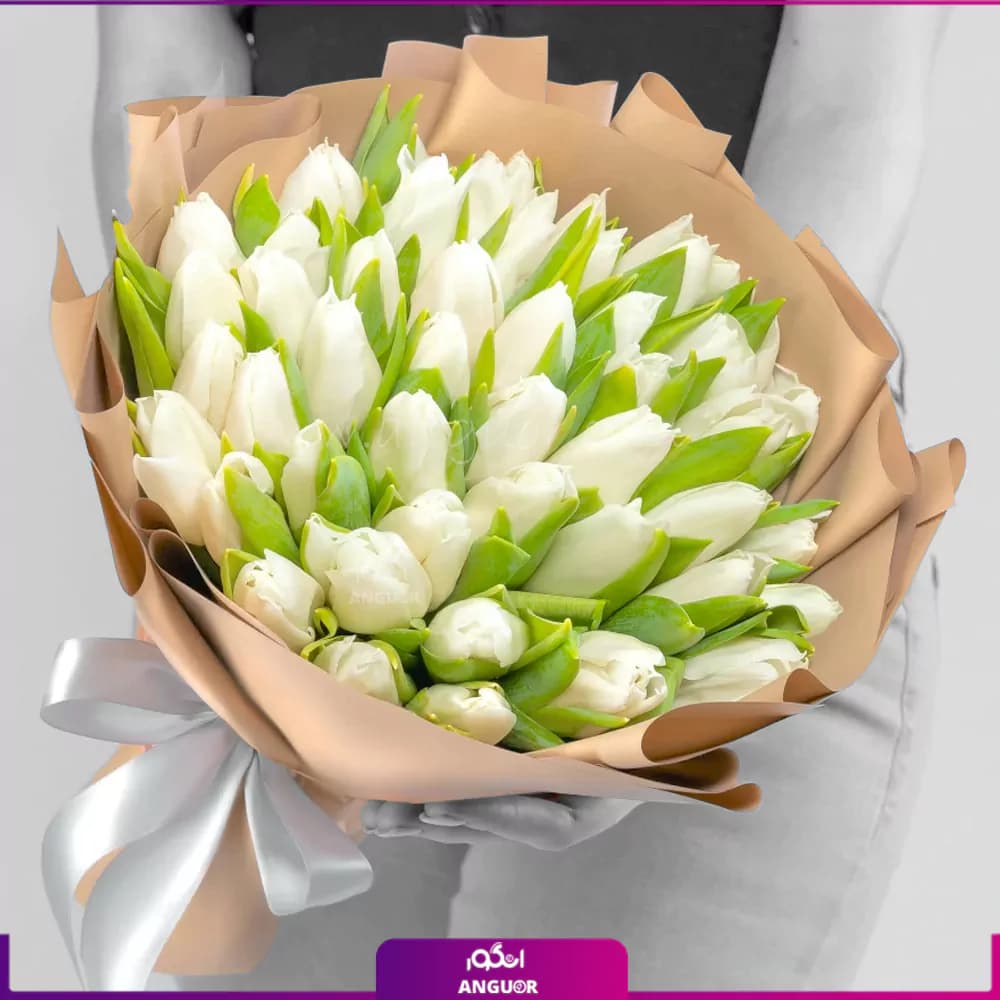 دسته گل لاله کهربا (لاله سفید هلندی)