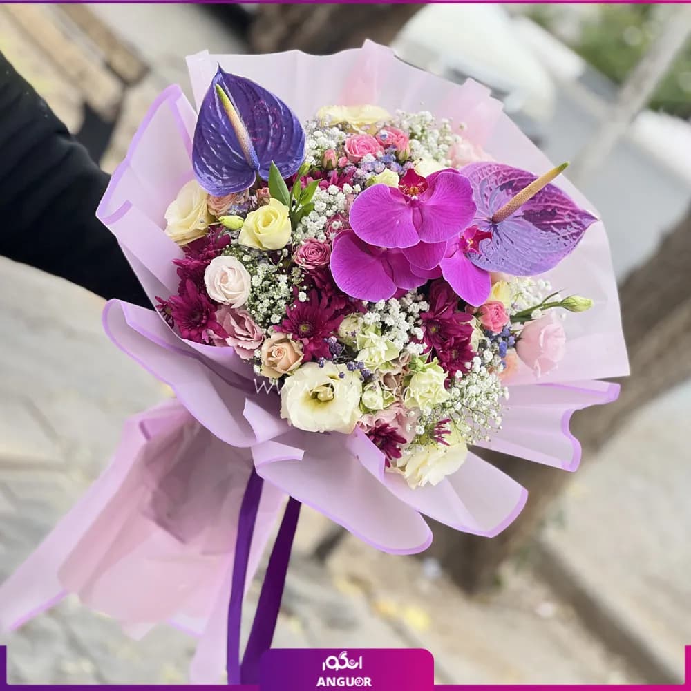 دسته گل با من بمان