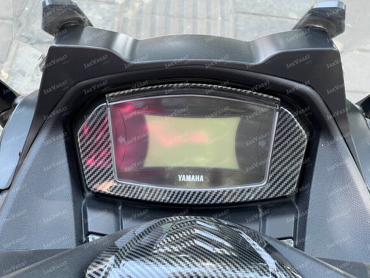 محافظ دور کیلومتر کربن YAMAHA NMAX / ساخت تایلند کد ۰۰۰۰۳۶ — تصویر ۲