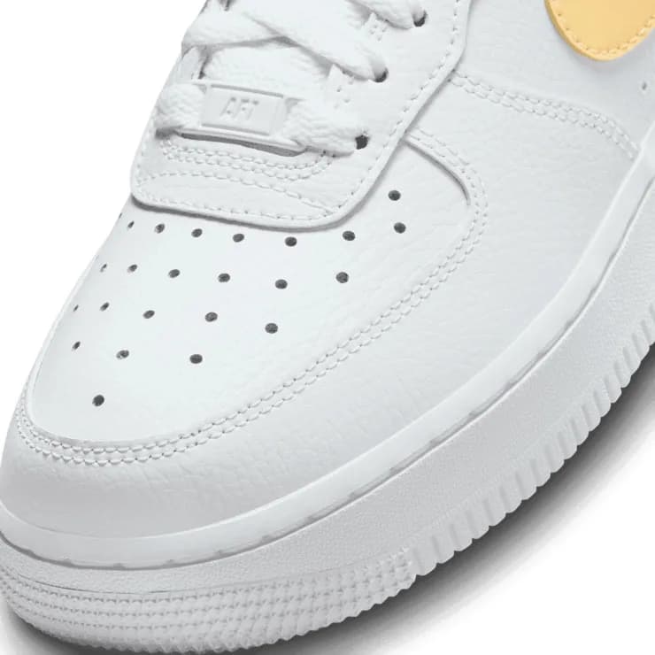 کتونی Nike مدل Air Force 1 – FQ2742-100 — تصویر ۶
