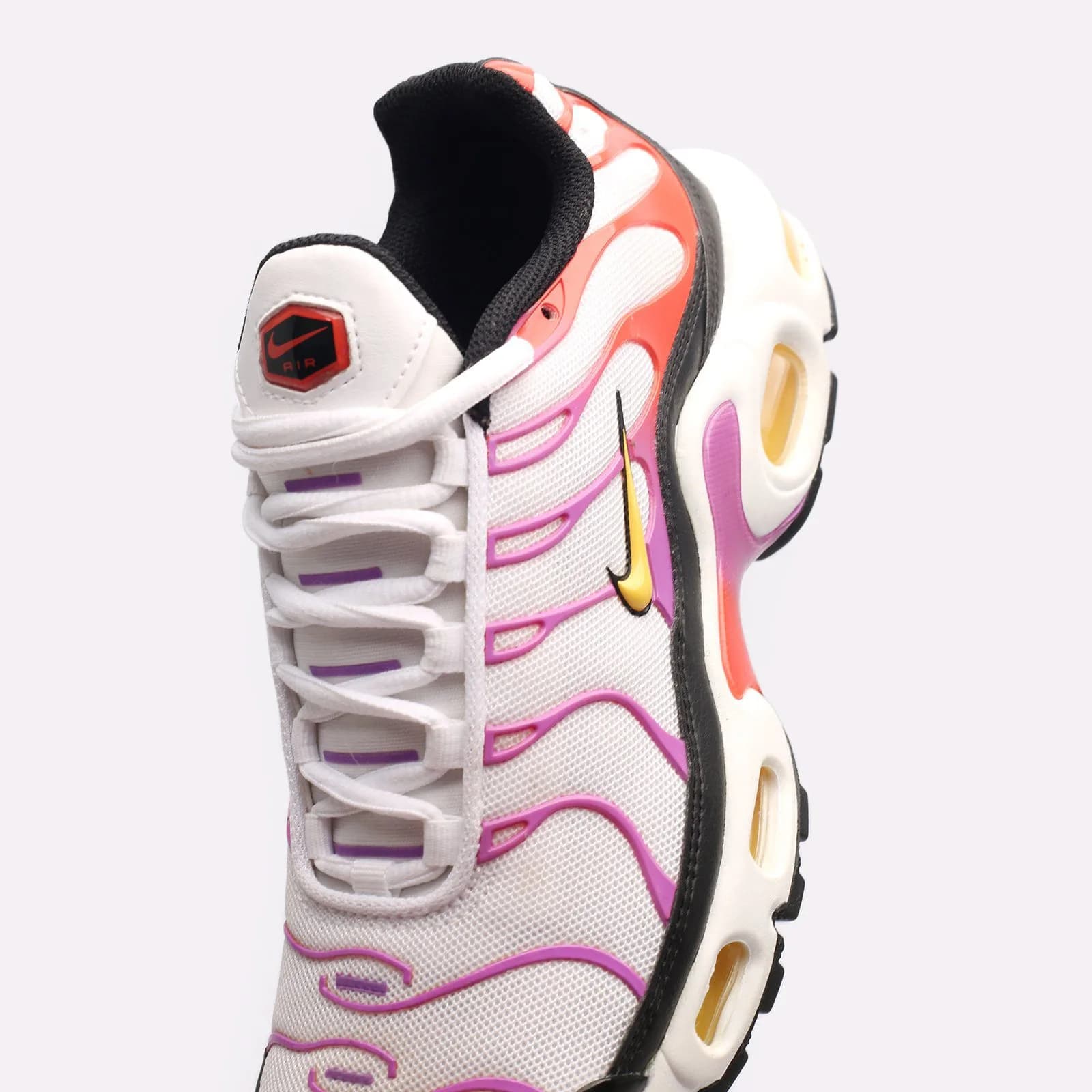 کتونی Nike مدل Air Max Plus TN – DZ3671-100 — تصویر ۷