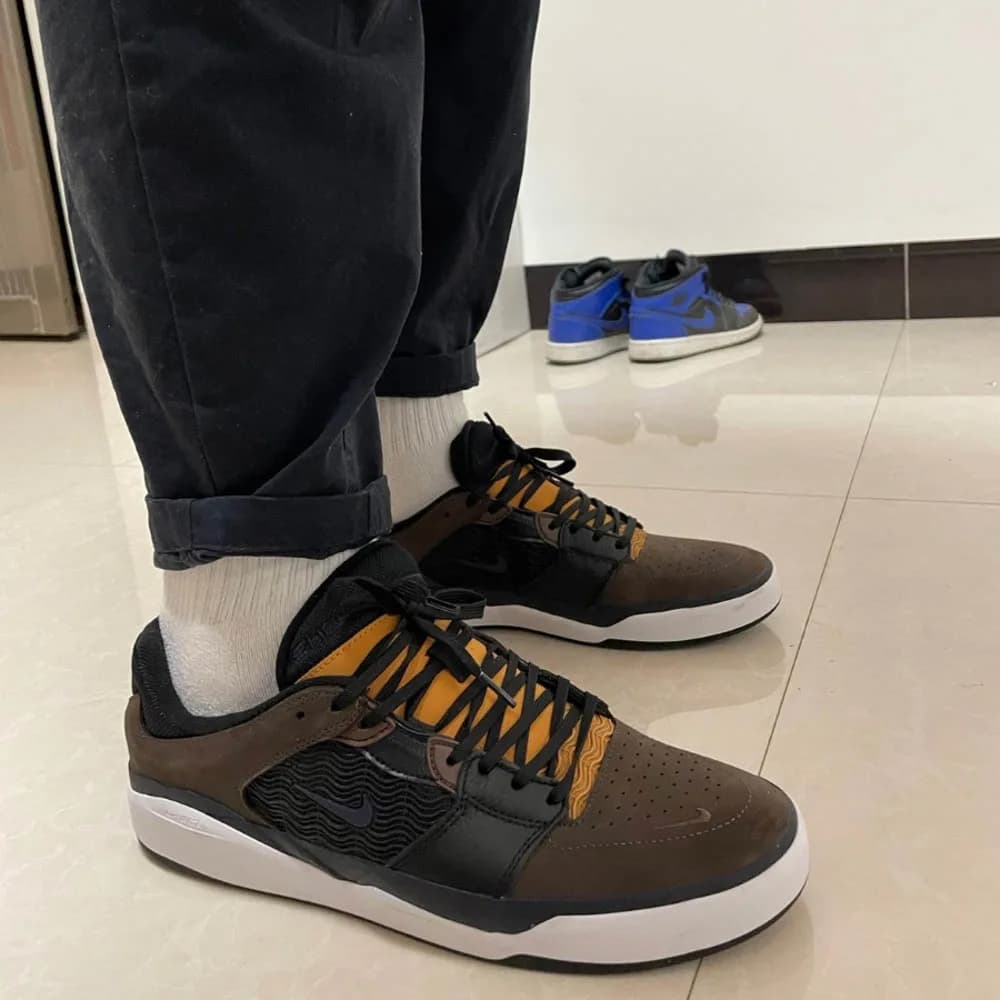 کتونی Nike مدل SB Ishod Premium – FD1144-200 — تصویر ۸
