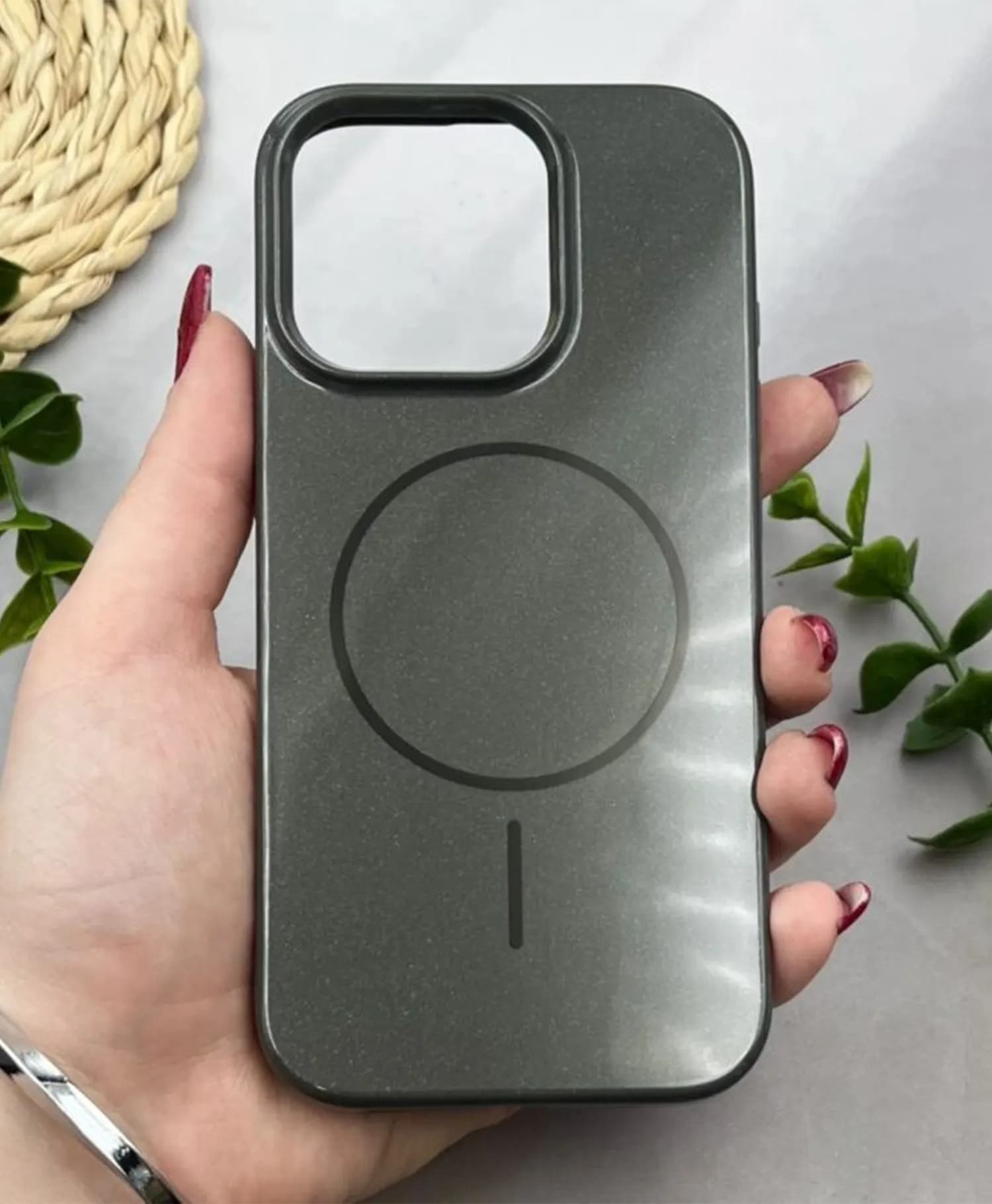 قاب ژله ای شاین مگسیفدار Beats گوشی آیفون Iphone 16 Pro Max — تصویر ۳
