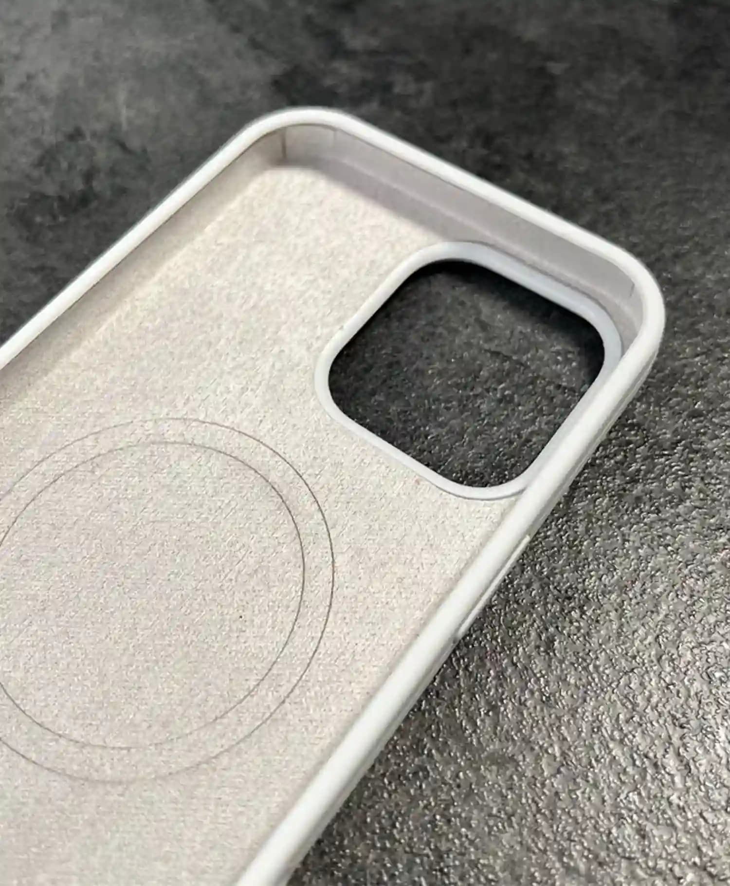 قاب سیلیکونی مگسیفدار گوشی موبایل آیفون Iphone 16 Pro — تصویر ۳