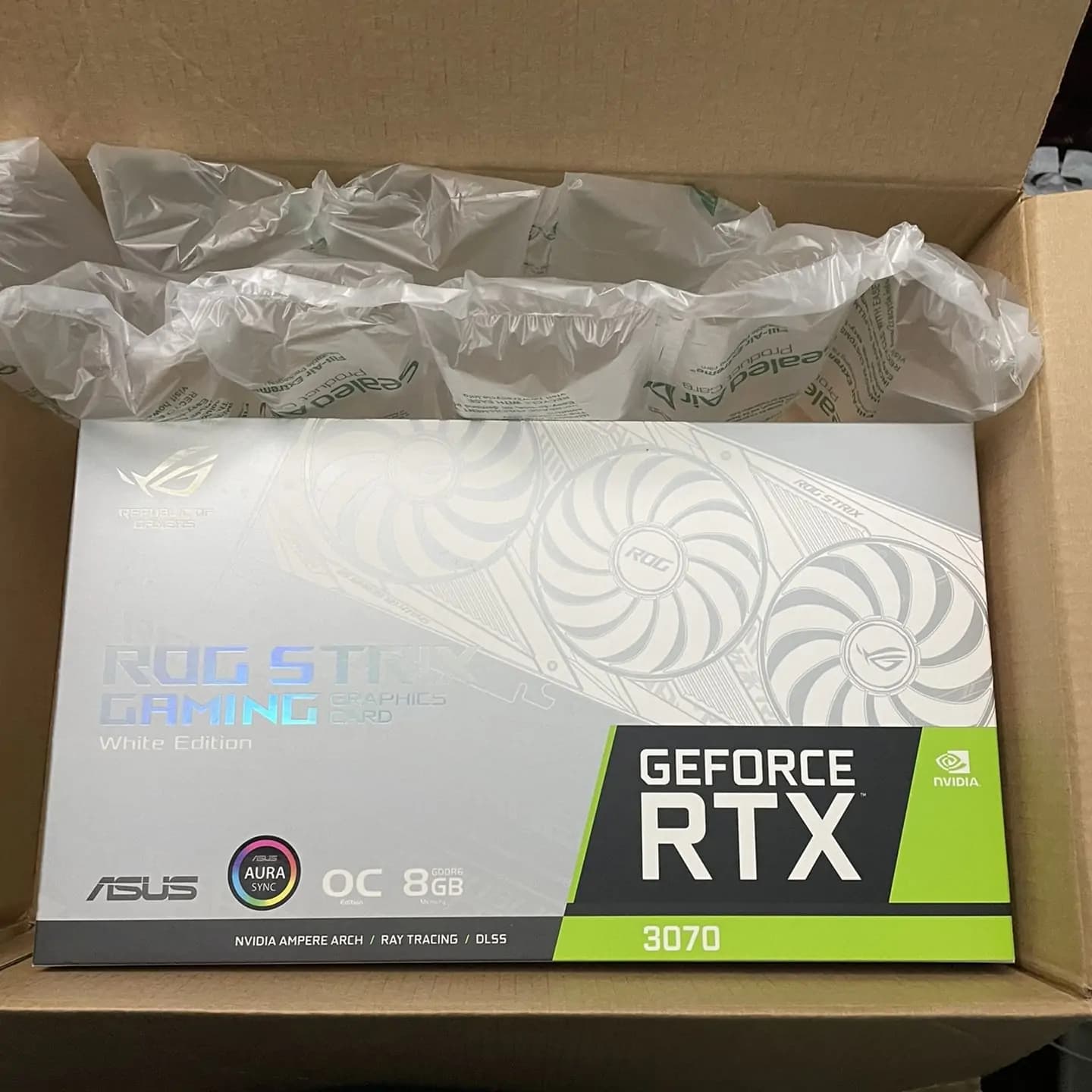 کارت گرافیک استوک ایسوس Asus RTX 3070 ROG Strix White OC 8GB — تصویر ۲