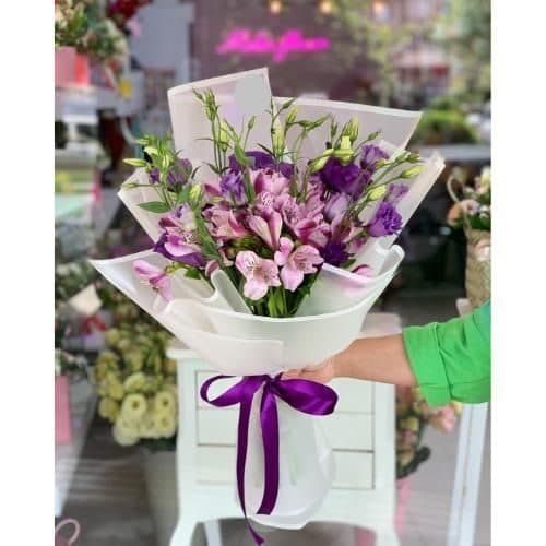 سفارش دسته گل و کادو برای مربی ورزش های رزمی t3172