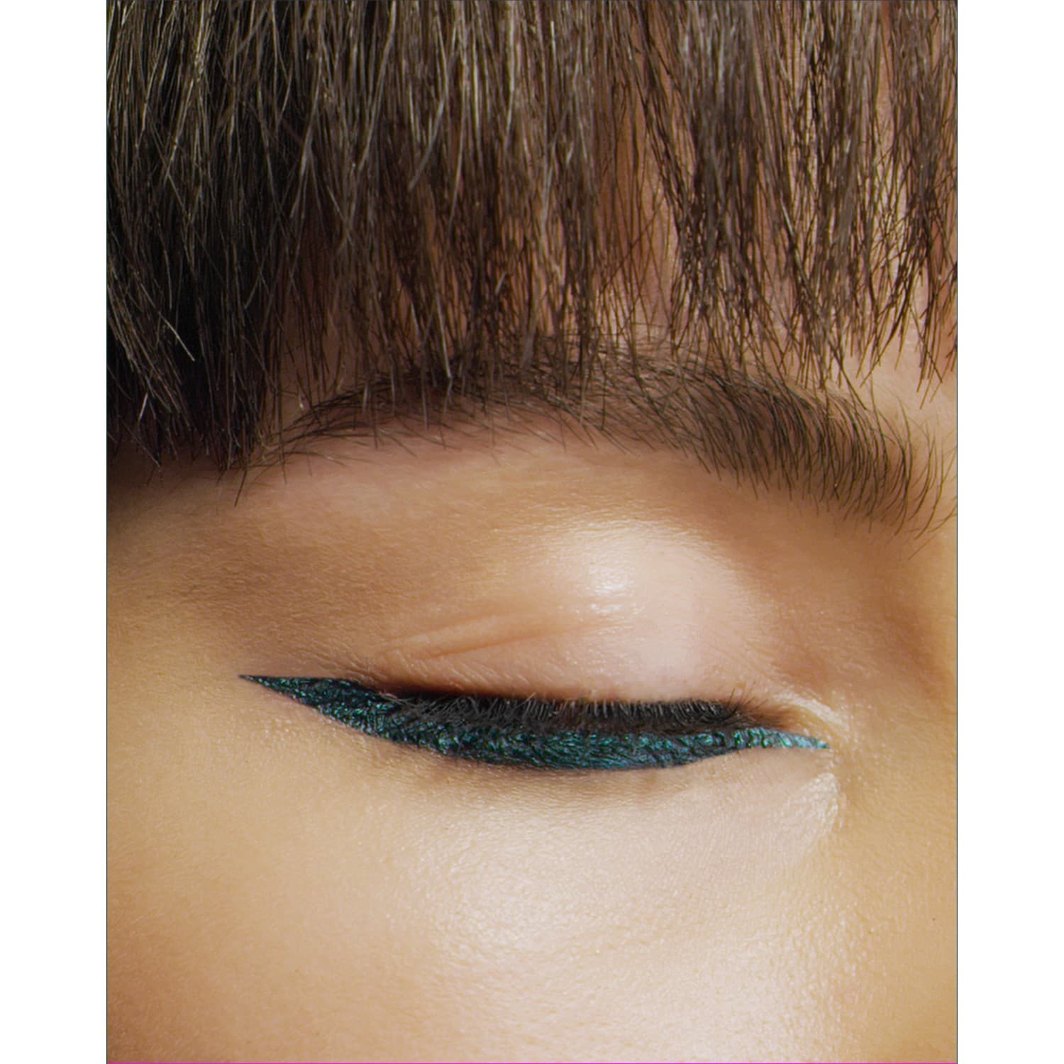 خط چشم مات سیگنیچر Matte Signature Eyeliner 04 Emeraudeلورال پاریس — تصویر ۶