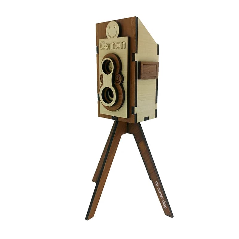 دکوری دوربین پایه دار canon، چوبی، لیزری، کد 040 — تصویر ۳