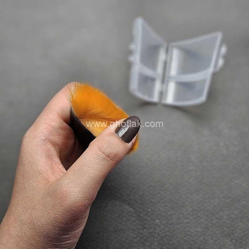 براش تمیزکننده داخل کابین خودرو سایز متوسط طلایی — تصویر ۳