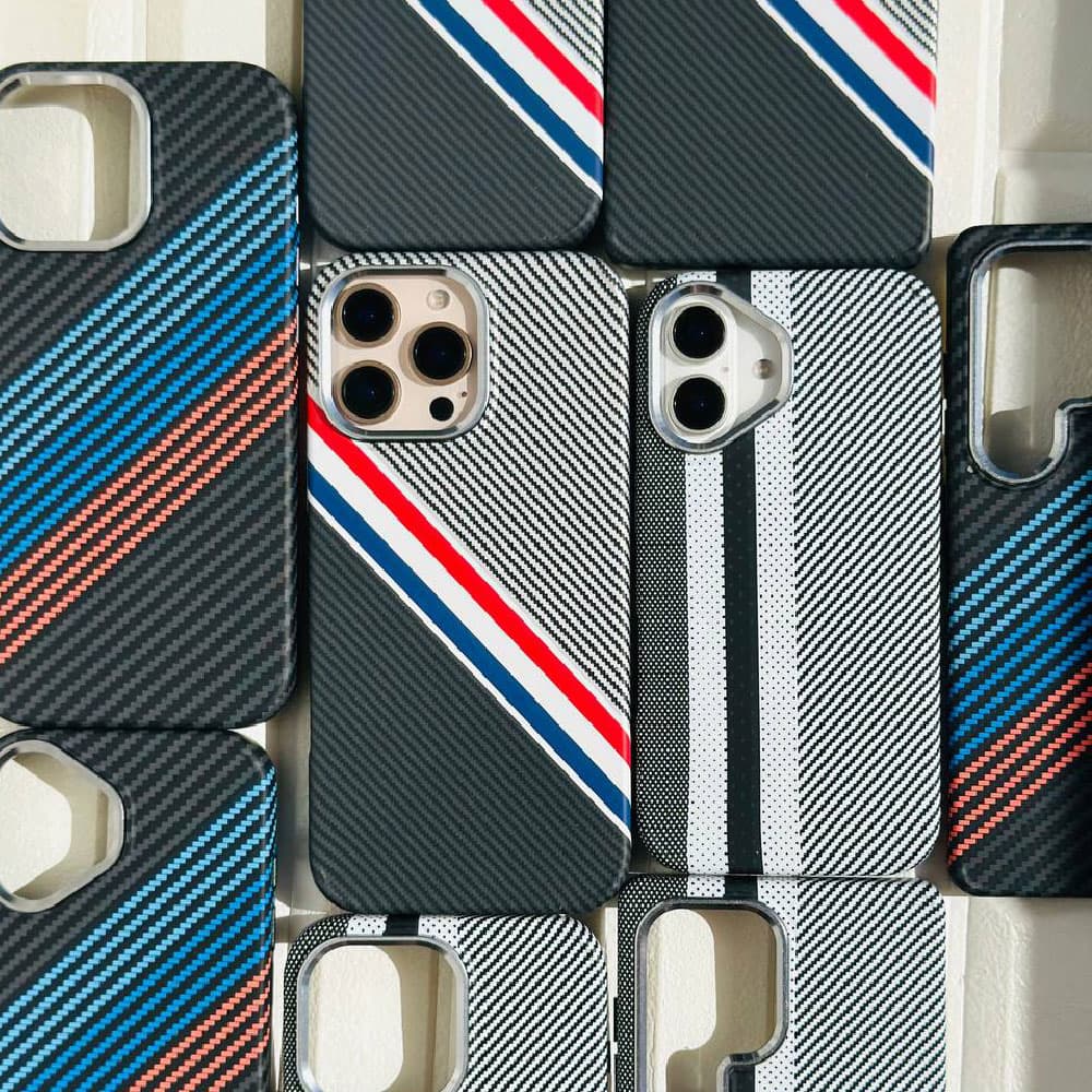 قاب مگسیف کربن Case Carbon N52 مناسب برای گوشی موبایل سامسونگ گلکسی Samsung Galaxy S22 Ultra / S23 Ultra / S24 Ultra / S25 Ultra — تصویر ۵