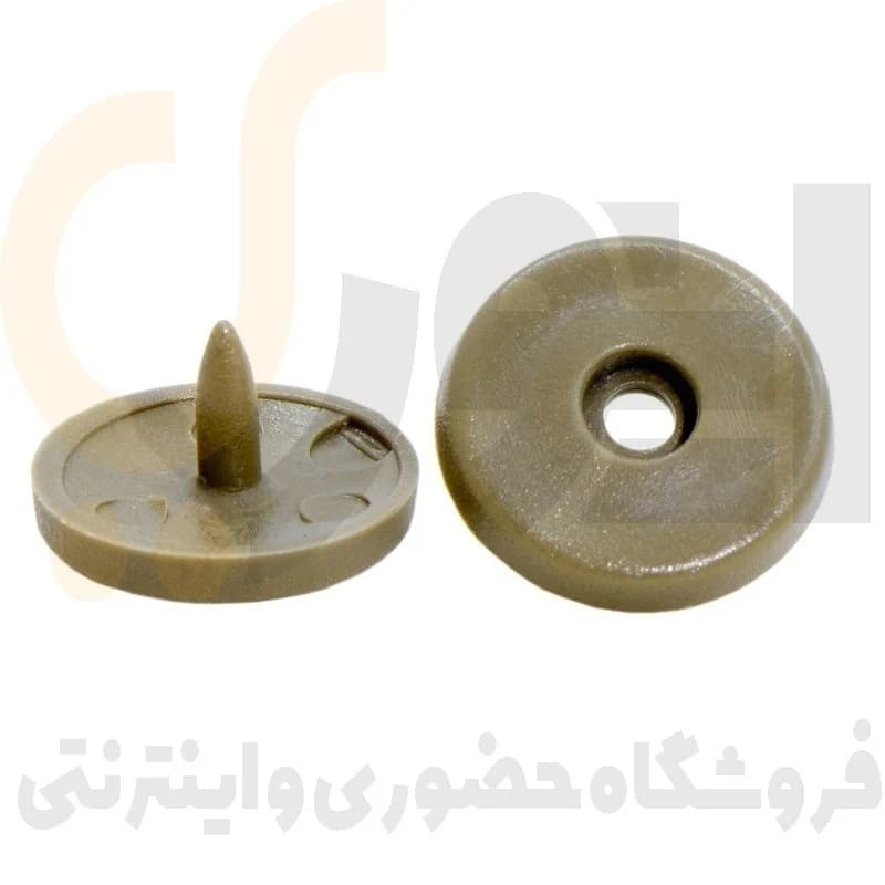 دکمه نگهدارنده روی کمربند ایمنی کرم — تصویر ۲