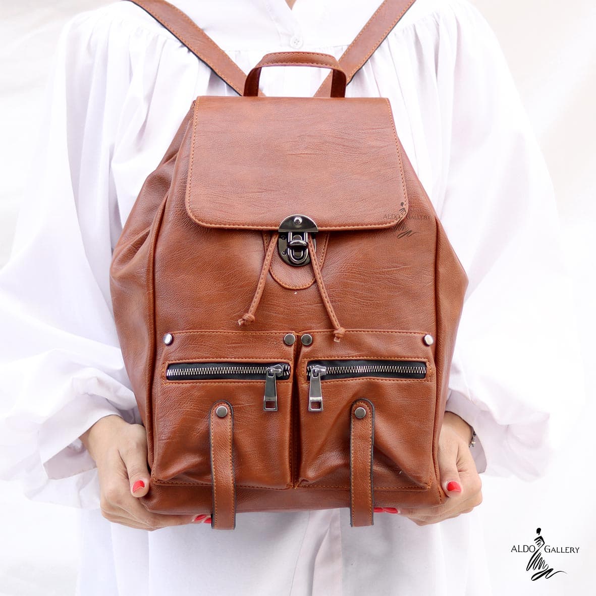 کوله پشتی چرمی تامی — تصویر ۷