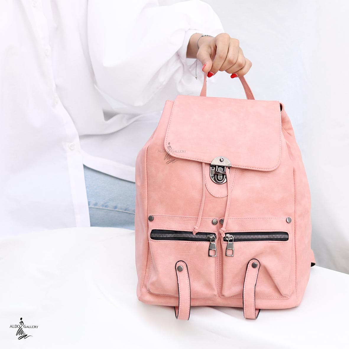 کوله پشتی چرمی تامی — تصویر ۴