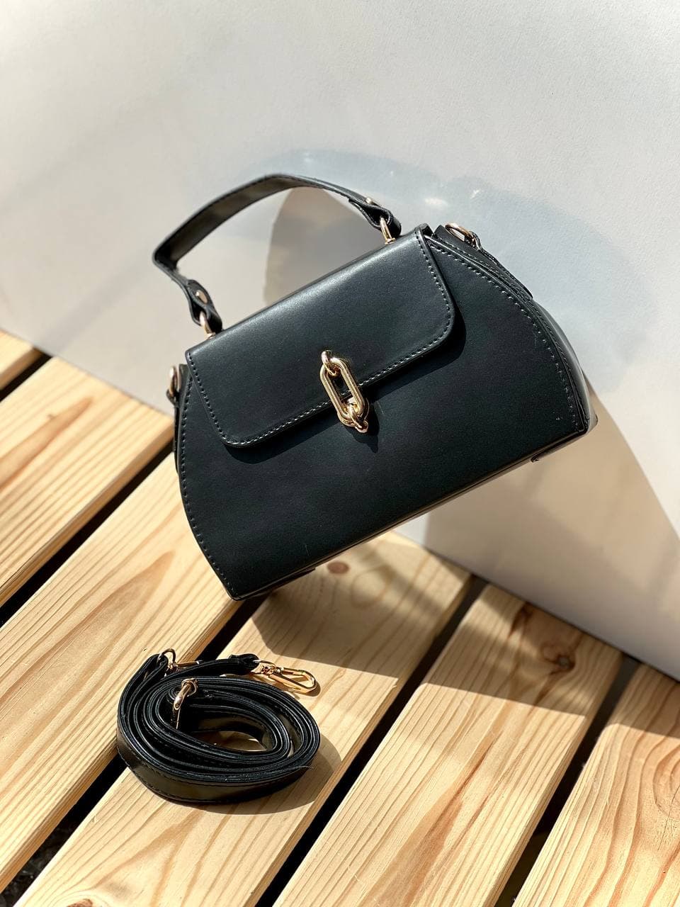 کیف جلو قفل لایت — تصویر ۶