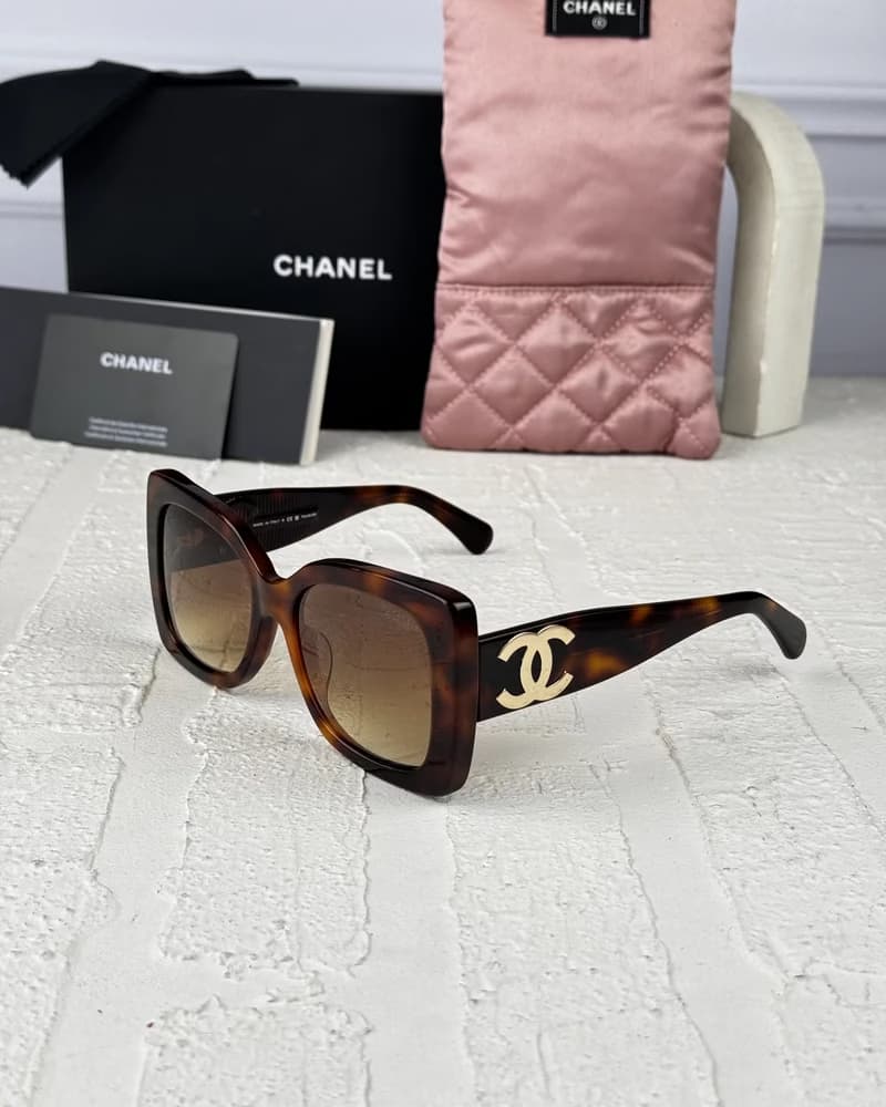 عينک آفتابي زنانه شانل مدل CHANEL 5494-A — تصویر ۳