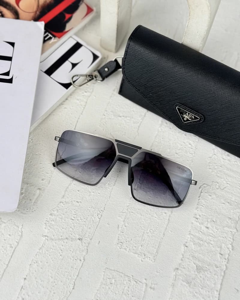 عينک آفتابي مردانه پرادا مدل PRADA SPR52X — تصویر ۴
