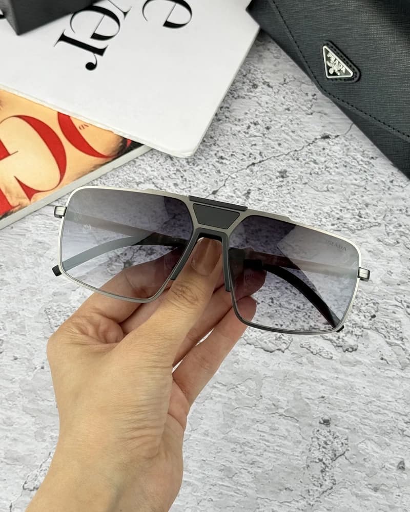 عينک آفتابي مردانه پرادا مدل PRADA SPR52X — تصویر ۵