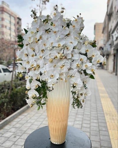 تحویل جام گل در نمایشگاه گل تهران از نزدیک ترین گل فروشی 5574