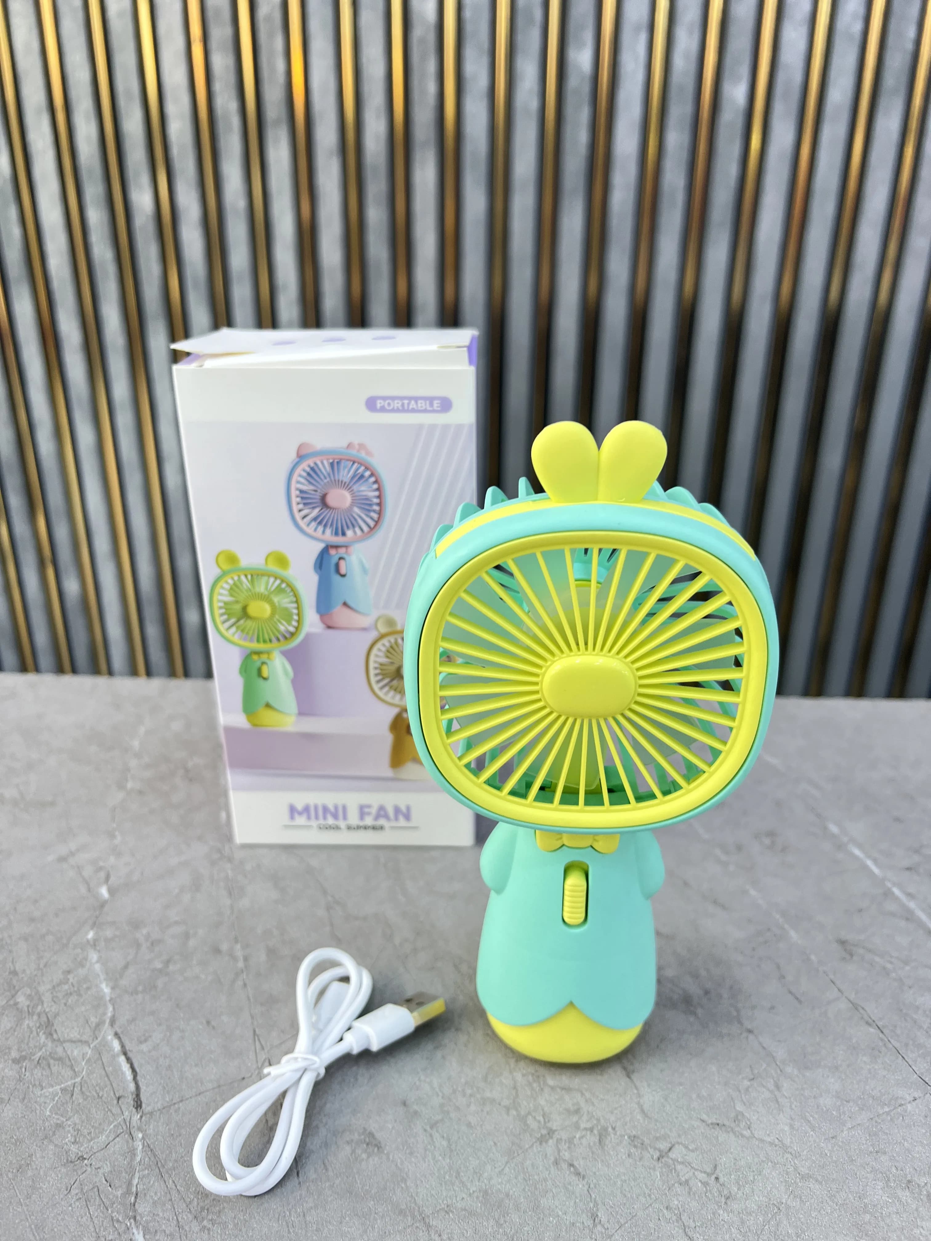 پنکه دستی فانتزی کد 5-0826 وارداتی (x) — تصویر ۳