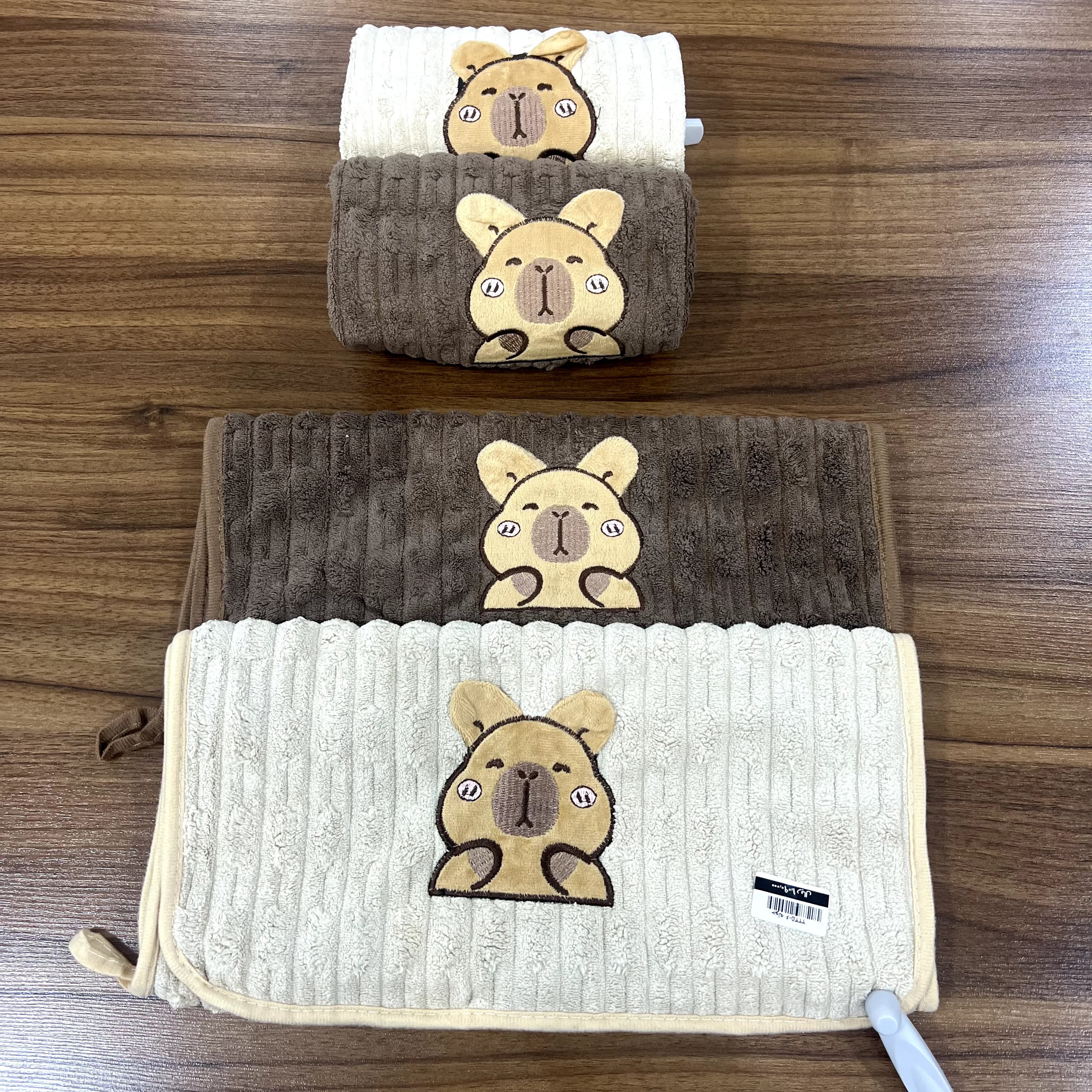 حوله کوچک طرح Cappy وارداتی (x)