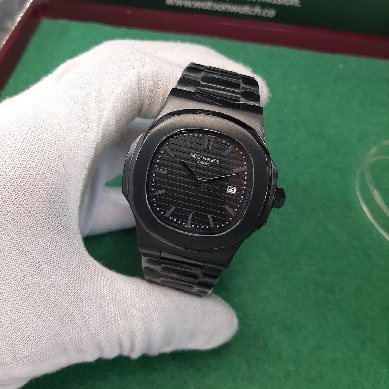 ساعت پتک فیلیپ مردانه ناتیلوس تمام مشکی صفحه مشکی مدل Patek Philippe — تصویر ۷