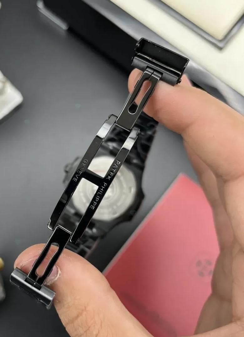 ساعت مچی پتک فیلیپ ناتیلوس مردانه صفحه سورمه ای مدل Patek Philippe — تصویر ۴