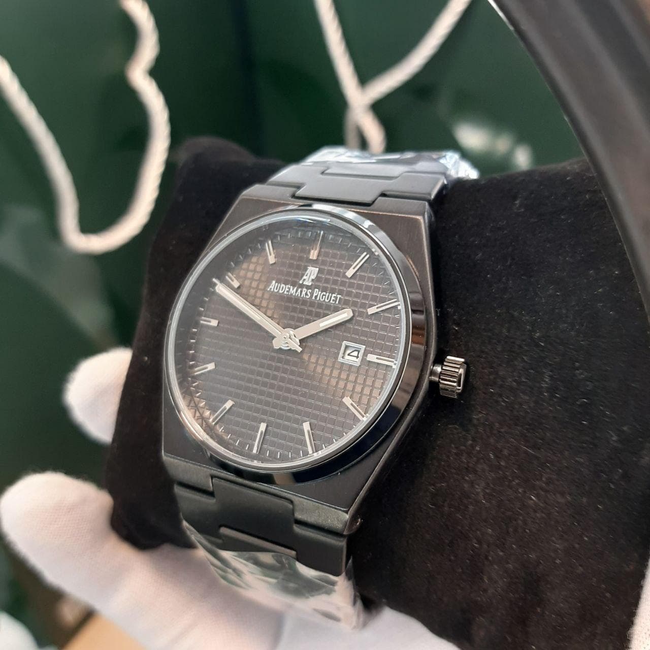 ساعت مردانه ای پی (AP)مشکی مدل AP Royal Oak Offshore — تصویر ۲