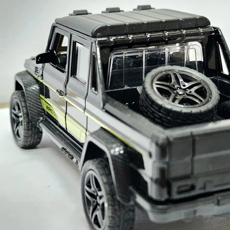 ماشین فلزی موزیکال مدل Mercedes Benz AMG G63 — تصویر ۸