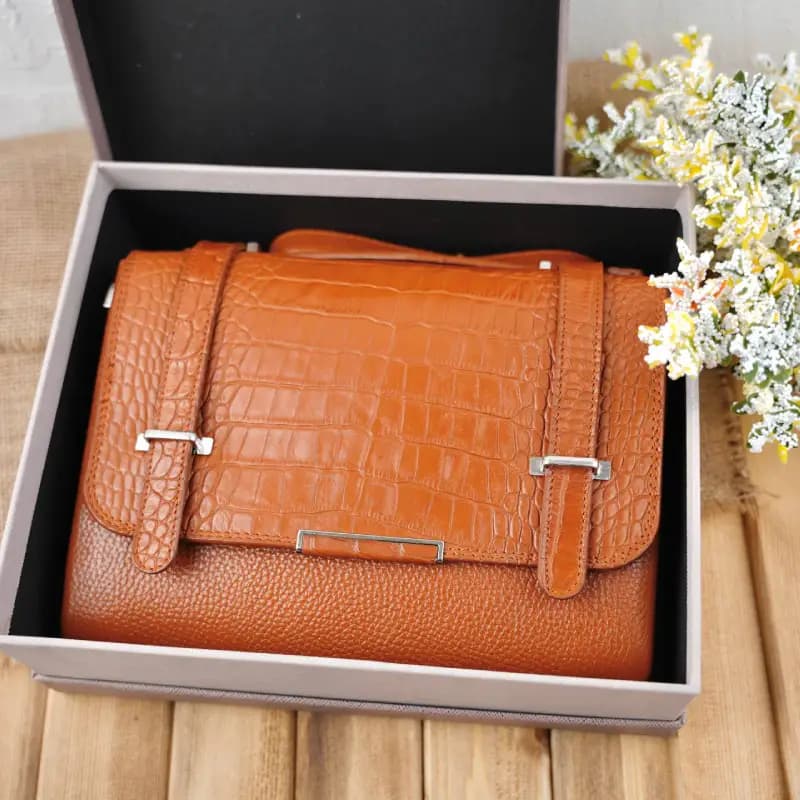 کیف دوشی دستی زنانه چرم 18-80 — تصویر ۳