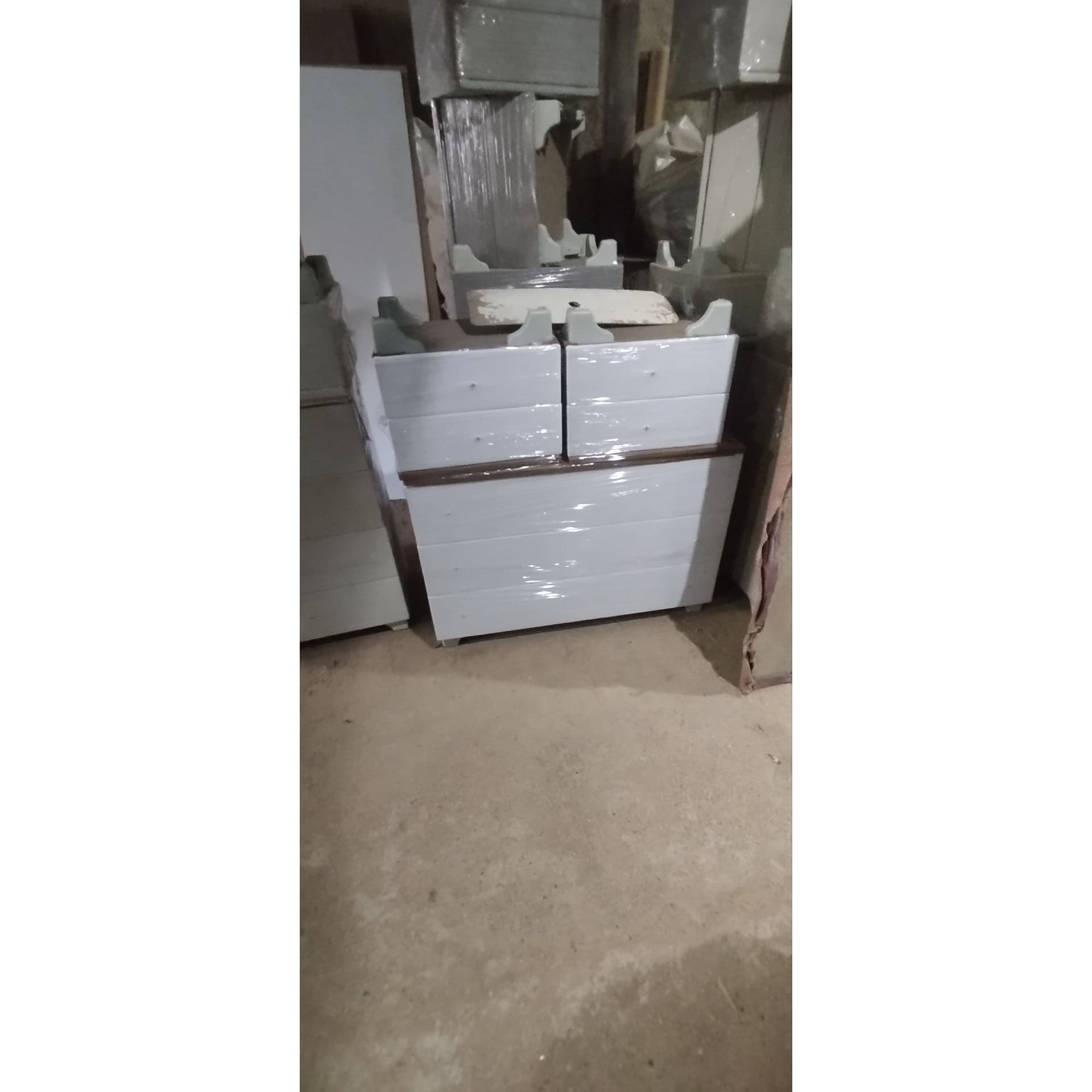 سرویس خواب دو رنگ کلاسیک مبلمان فرنا مدل 1141113 — تصویر ۲