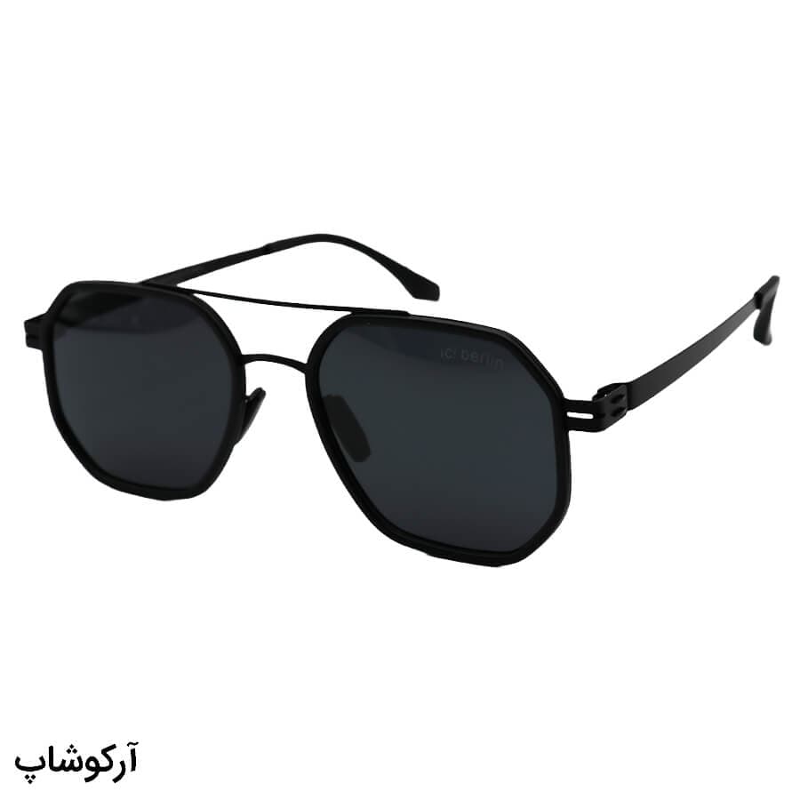 عینک آفتابی پلاریزه آیس برلین با فریم تیتانیوم، مشکی رنگ، خلبانی شکل و لنز دودی تیره مدل T0904