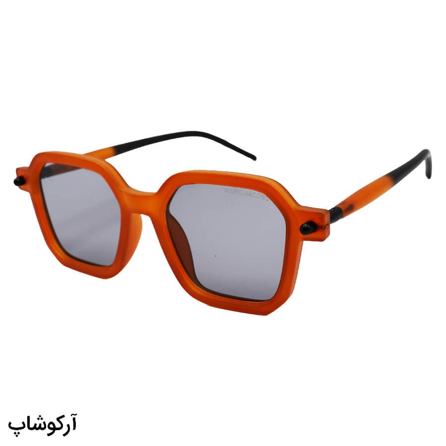 عینک آفتابی مربعی با فریم نارنجی مات، طرح نقطه ای و دسته مدادی مارک جیکوبز مدل NOG01