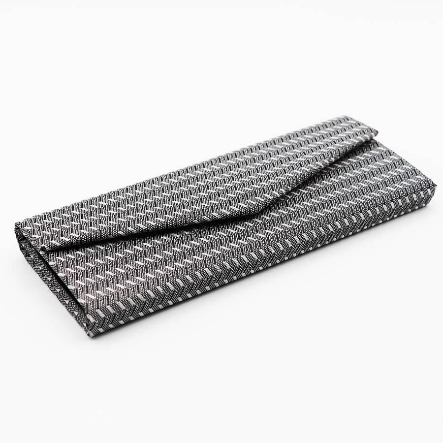 قاب عینک کتابی و مثلثی شکل با رنگ طوسی (تاشو) مدل 992601 — تصویر ۳