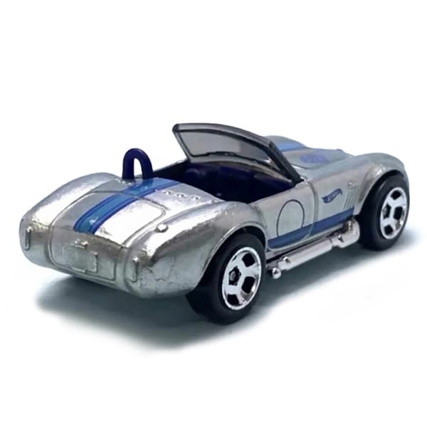 ماشین Hot Wheels مدل Shelby Cobra 427 S/C — تصویر ۳
