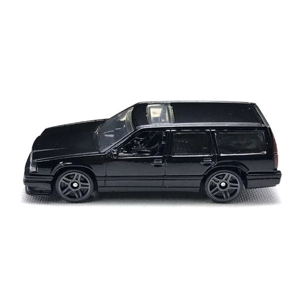 ماشین هات ویلز مدل Volvo 850 Estate Green — تصویر ۳