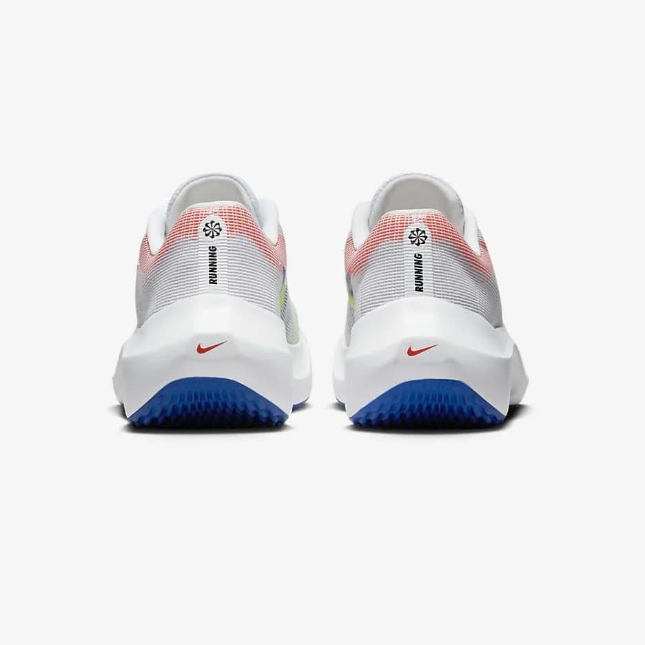 کفش دویدن Nike مدل Zoom Fly 5 Premium – DX1599-100 — تصویر ۵