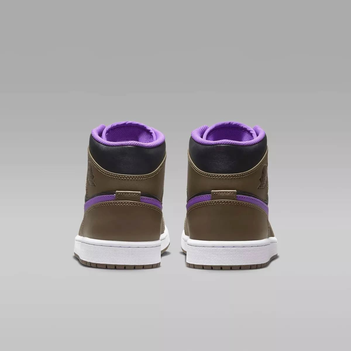 کتونی Nike مدل Jordan 1 Mid – DQ8426-215 — تصویر ۵