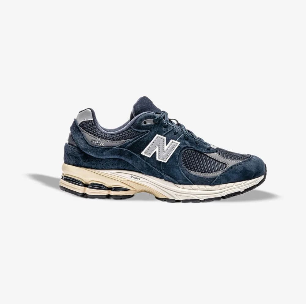 کتونی روزمره New Balance مدل 2002 RCA – M2002RCA