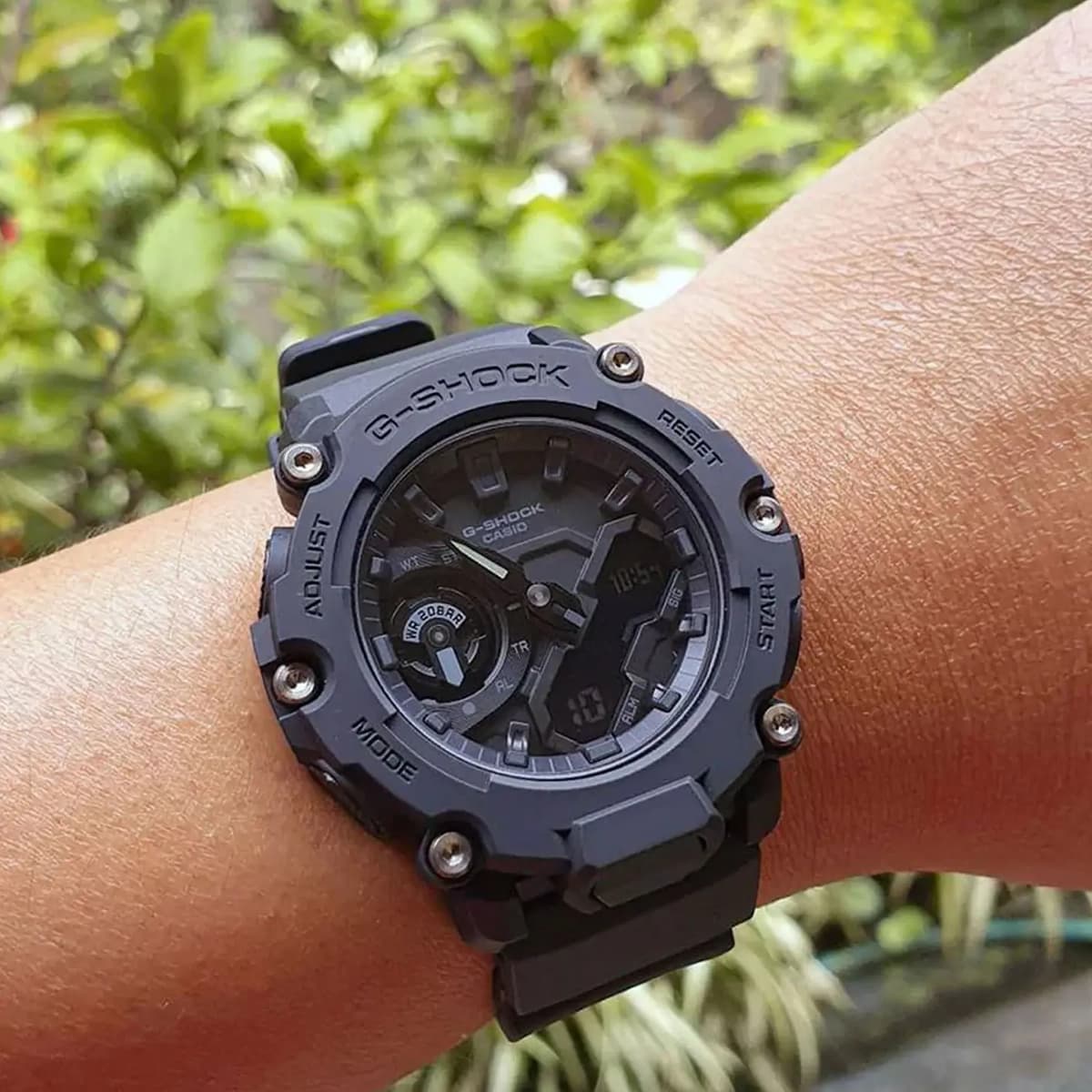 ساعت مچی مردانه کاسیو جی شاک مدل Casio G-SHOK GA-2200BB-1ADR (TH) — تصویر ۲