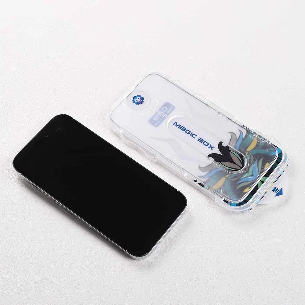 گلس iPhone 17 با ابزار مخصوص نصب مارک LITO مدل Magic Box D+ HD — تصویر ۳