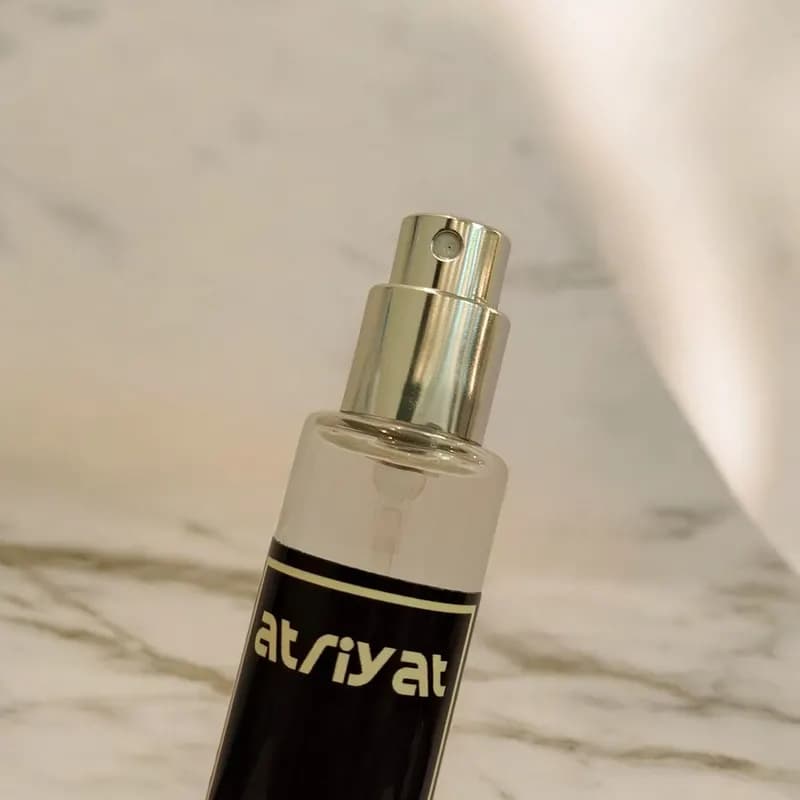 عطر جیبی مردانه مدل ورساچه دیلان بلو با رایحه خنک، تند حجم 30 میلیلیتر — تصویر ۲