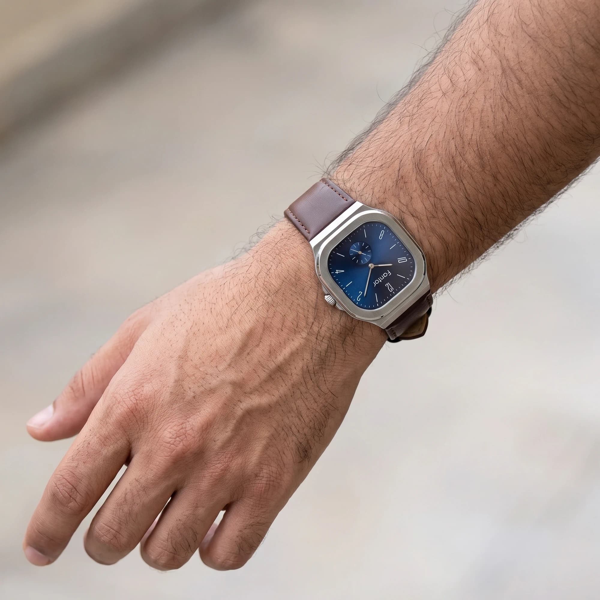 ساعت مچی مردانه فانتور مدل WF1041GB-03 صفحه سرمه‌ای بند چرم قهوه‌ای — تصویر ۳