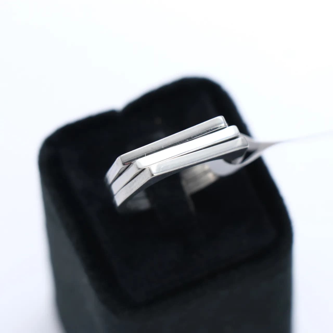 انگشتر سه لاین استیل نقره ای سایز 17کد 72705