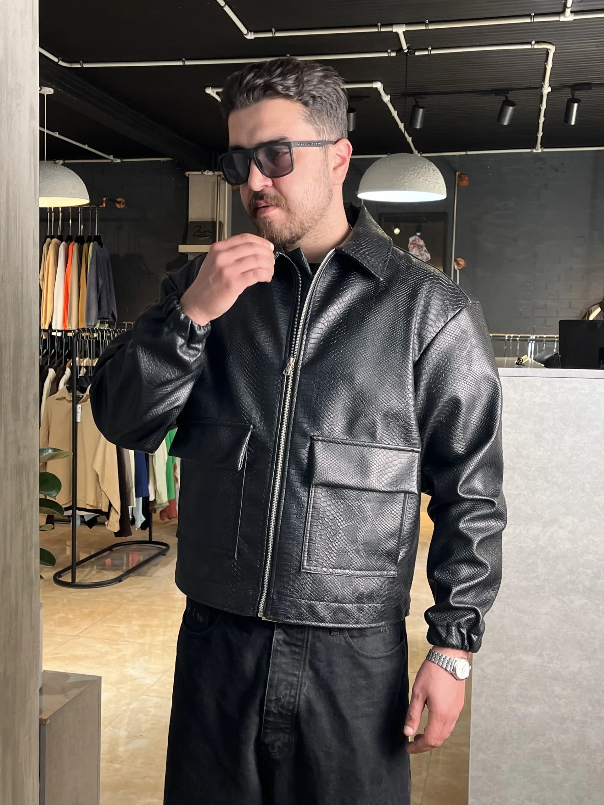 چرم پوست ماری مشکی 2XL — تصویر ۲