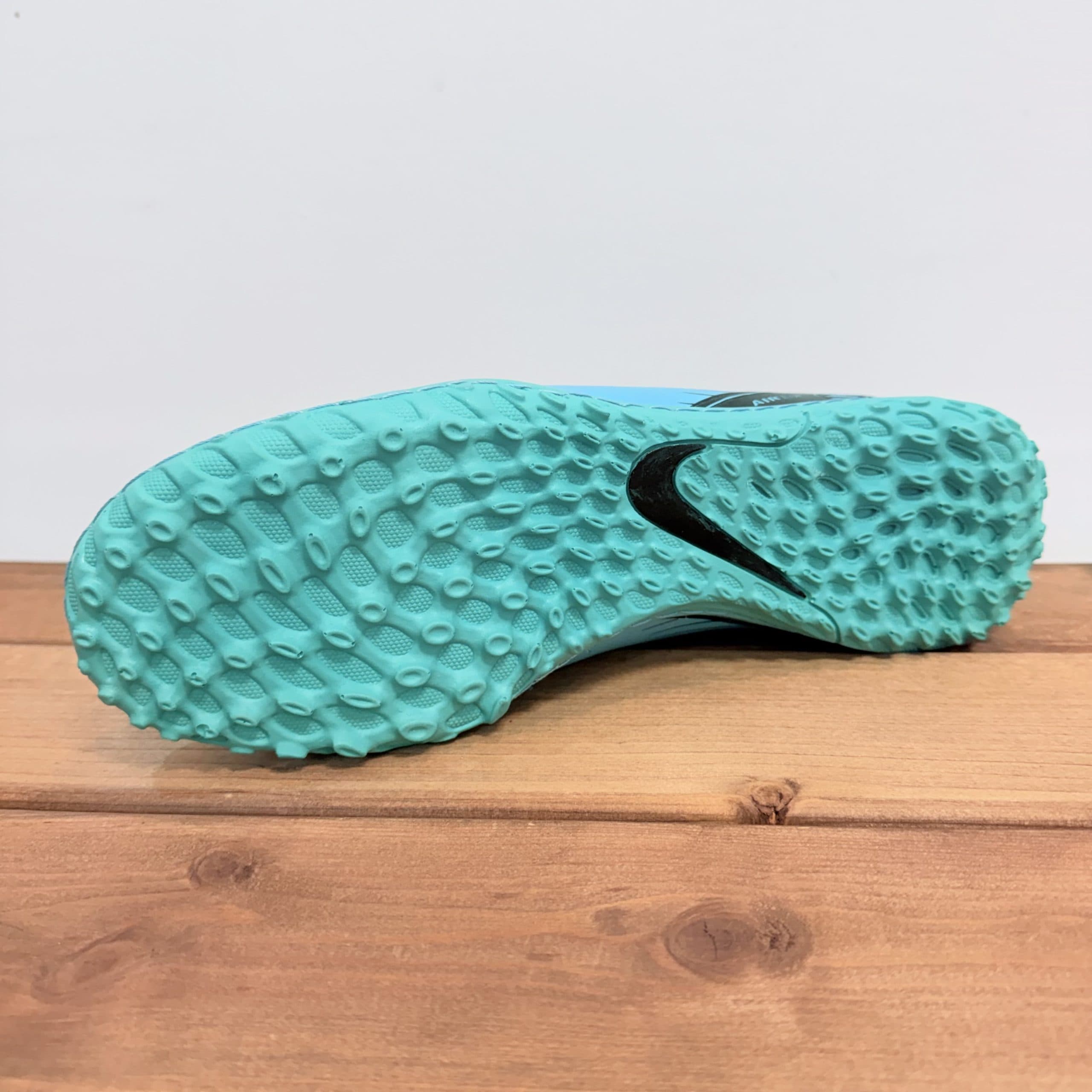 کفش استوک ریز چمن مصنوعی نایک ویپورGP (فیروزه ای) — تصویر ۳
