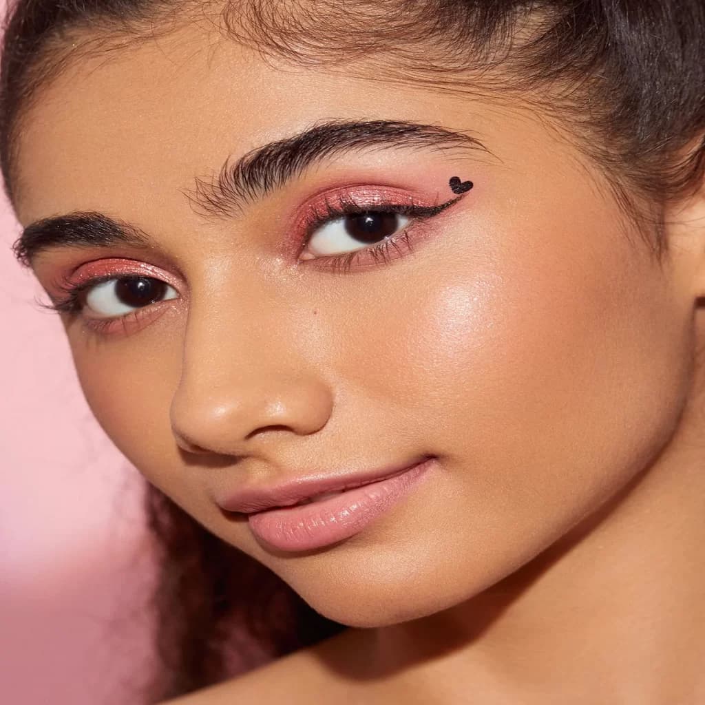 خط چشم HEART EYES 2-IN-1 STAMP شیگلم SHEGLAM — تصویر ۲